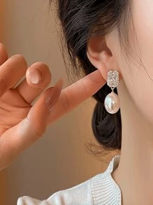 IHOIU 1 par de aretes de perlas de cristal de circonio cúbico con aguja de plata 925 para mujer, joyería elegante de nueva llegada, diseño único con estilo francés, adecuado para uso diario
