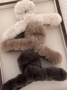 New Arrival Hot Selling Plush Large Square Hair Clip, Hair Claw Hair Accessory For Women, Autumn/Winter Hair Accessories Fashion Claw Clips Ladies Hair Clamps Casual Hair Jaw Clip Autumn Accessories