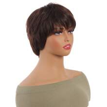 Perruque synthétique brune foncée à coupe pixie court, avec des cheveux naturels droits et superposés, avec des franges volumineuses. Résistante à la chaleur, convient pour un usage quotidien pour les femmes