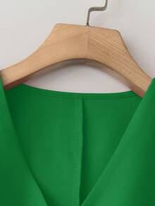 Women's Elegant Sleeveless V-Neck Suit Jacket, Fashionable Front Button Waistcoat Jacket For All Seasons - Green - View 4