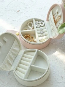 1个个性化旅行首饰盒，可定制姓名和生日花图案，小巧方形耳环收纳盒，带提手，伴娘求婚礼物盒，送给姐妹朋友，可爱、迷人、色彩缤纷、千禧风、时尚、男女皆宜、休闲、潮人风，可定制、个性化、个性化，是送给她、男朋友、女朋友、家人、朋友、祖父母的理想礼物，适合毕业、乔迁、旅行、精致浪漫、办公室、学校、教室、教师节礼物、大学、同事、宿舍、新年魅力、旅行收纳。 - 彩色 - 查看 10