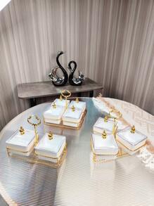 1 zestaw stojaków w odcieniu złota z górną częścią z tykwy, taca z koralikami, swobodny wystrój domu