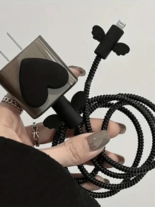 5pcs Black 3D Heart Shape Data Cable Protector Cover, Compatible With Iphone 16 Pro Max, 13/12/11 Charger Packaging, 18/20W Fast Charging Protection, TPU Material, Valentine's Day Girlfriend/Boyfriend Gift