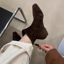 Botas elásticas ajustadas de estilo francés para mujeres, nuevas botas de tobillo de moda con cremallera en la parte posterior y tacón grueso para otoño/invierno