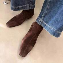 Botas elásticas ajustadas de estilo francés para mujeres, nuevas botas de tobillo de moda con cremallera en la parte posterior y tacón grueso para otoño/invierno