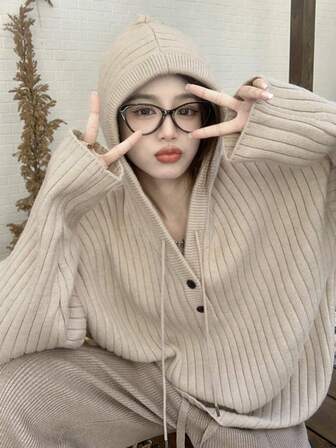 帶兜長款女士毛衣