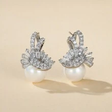 1 par de Pendientes elegantes y de lujo para mujeres, adecuados como regalo para damas en ocasiones especiales
