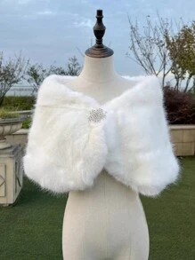 1pc Women's White Short Vintage Minimalist Shawl With Rhinestone Decor, Warm And Suitable For Party, Wedding Dresses, Autumn/Winter Warm Plush Shawl