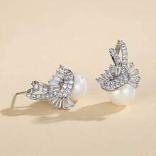 1 par de Pendientes elegantes y de lujo para mujeres, adecuados como regalo para damas en ocasiones especiales