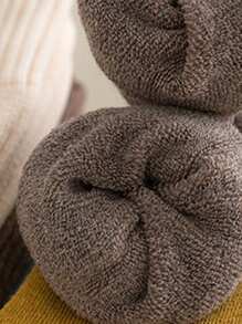 1/3/5/10/15 pares de calcetines gruesos y cálidos con forro térmico y letras sólidas para hombres, calcetines acogedores de colores aleatorios