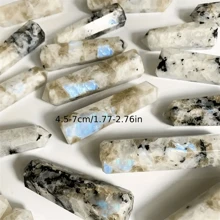 Stâlp de piatră de lună albă de cuarț natural, potrivit pentru decorarea camerei de zi