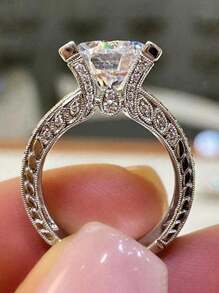 1 件 S925 精致奢华镂空镶嵌锆石戒指，适合复古派对、日常佩戴、送给伴侣或朋友的礼物，女士高端珠宝