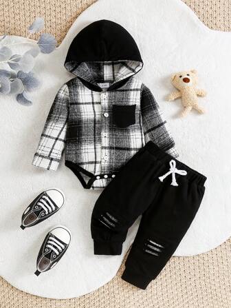 Set de 2 piezas: Mono con capucha de manga larga a cuadros con bloques de color + Pantalones largos rasgados