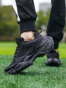 2024 New Arrival Fashionable & Versatile Thick Sole Cushioned Outdoor Sports Shoes For Men, Non-Slip