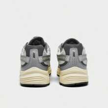 Men's Nike Initiator Running Shoes - HQ1179-001/Light Bone/Coconut Milk/Metallic Silver/Smoke Grey - View 4