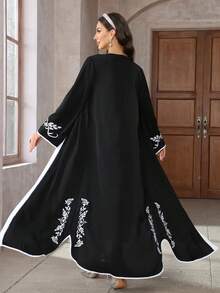 花卉刺绣阿巴雅长袍，配以优雅撞色饰边和喇叭袖宽松斗篷 - 黑色 - 查看 4