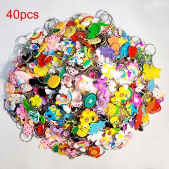 40 st. blandade stilar söta tecknade nyckelringar, lämpliga för festgåvor, julklappar, skolstartssäsongen biltillbehör väskberlock goth y2k