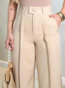 Calça Pantalona Feminina Alfaiataria Social cintura alto com botoes dois e com ziper e bolso aberto sem cinto - Bege - Visão 2
