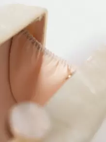 闪亮方形亚克力晚宴包，乳白色和粉红色 - 适合婚礼派对、情人节、年终派对和庆祝宴会等正式场合。贴心的情人节、年终派对和庆祝宴会礼物。送礼的理想礼物