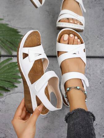Sandalias de verano casuales con plataforma para mujer, sandalias con remaches, huecas y de suela gruesa, con estampado, con cierre ajustable de gancho y bucle para aumentar la altura, cómodas cuñas de tacón, abiertas de dedo en negro, blanco, azul, morado, azul marino, gris