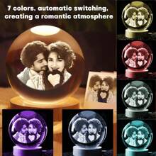 1 peça, luz noturna de bola de cristal LED personalizada - lâmpada fotográfica personalizada para decoração de casa e escritório | Presente ideal para casais, pais e entes queridos em ocasiões especiais, bola de cristal com foto personalizada, luz noturna com foto personalizada, dia dos namorados, decoração para o dia dos namorados, antimofo, elegante, adorável, colorido, personalizado, único. Presentes ideais para amigos, filho, filha, estudantes, trabalhadores, crianças, escola, casa, escritório, aniversário, formatura, renovação da casa, multifuncional, durável, ornamental, reutilizável, requintado, elegante, de alta qualidade, colorido, moderno, personalizado, personalizado, único, presentes ideais para ele, presentes ideais para ela, namorado, pai, namorada, mãe, família, amigos, sala de chá, casa, jardim, escritório, para aniversários, para o dia dos namorados, para o dia das mães, para aniversários, para o dia dos pais, para formatura, para casamentos, para inauguração de casa.