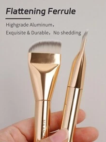 MAANGE 3件套专业化妆刷套装，包含平头和斜头粉底刷、双头散粉刷、腮红刷和鼻影刷，刷毛柔软，方便携带，适合旅行，是送给女性和女孩的理想礼物。套装包含各种化妆刷，是完整的化妆套装、化妆刷套装、化妆礼品套装、赠品、专业化妆刷和完整化妆套装。 - 金色 - 查看 5