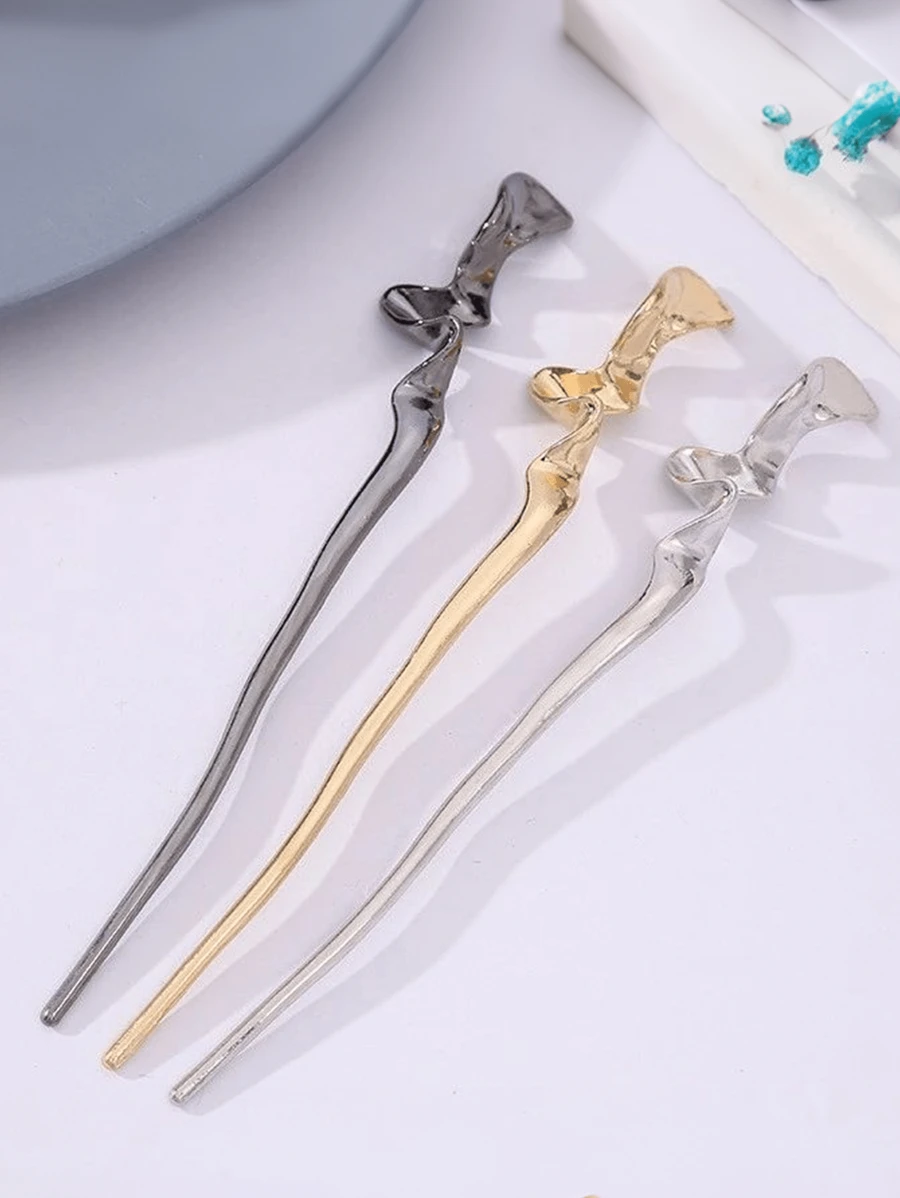 3pcs Chinese Style Simple Metal Texture Hair Clips, Suitable For Women, Wavy Design Fashion Hair Clips, Metal Texture Hair Clips, Simple Hair Clips, Suitable As Gift For Girls Or Couples, Street Style, Back To School, Study Supplies, Hair Accessories, Head Accessories