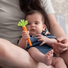 Mordedera Suave Para Bebe Zanahoria Nuby Tubito - Naranja - Ver 5