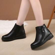 Warm Velvet Waterproof Leather Shoes - Black - View 7