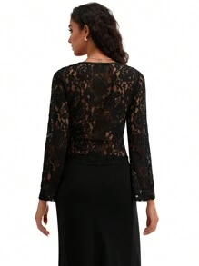 Blusa corta de encaje floral transparente para mujer, manga larga, escote corazón, lazo frontal, ropa de club - Negro - Ver 8