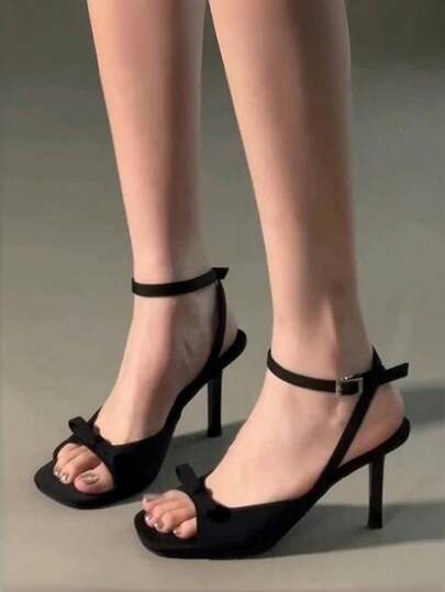 French Style White Chunky Black Heel High Heels For Women, 2024 New Square Toe Strap Sandals, Summer Outdoor Wear