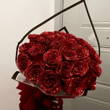 1 pieza Ramo de rosa eterna de brillo personalizable DIY (sin decoraciones como mariposas, perlas falsas, etc. en la imagen) - Incluye ramo, tallo, texto personalizable para la cinta y papel de envoltura exterior. Un gran ramo de regalo para ocasiones diversas. De alta calidad, estilo personalizado, único, regalo ideal para ella, novio, novia para el Día de San Valentín, aniversarios, bodas. Sala de estar, hogar, multifuncional, ornamental, reutilizable, exquisito, de estilo, de alta calidad, colorido, moderno, personalizado, único, regalo ideal para él, ella, novio, papá, novia, mamá, familia, amigos, sala de té, hogar, jardín, oficina, para aniversarios, para el Día de San Valentín, para el Día de la Madre, para cumpleaños, para el Día del Padre, para graduación, para bodas, para cambio de casa