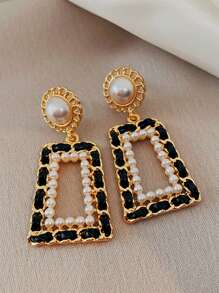 1 Pair Vintage French Elegant Geometric Square Faux Pearl Layered Earrings - Black - View 9