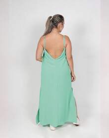 REZIÊ ELEGANT LONG DUNA DRESS WITH V-NECKLINE ON THE BACK AND KNEE-LENGTH SLIT - 薄荷綠 - 查看 3