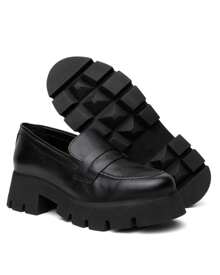 Women's Leather Moccasin With Tractor Sole, Authentic And Modern Style