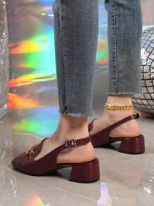 Nuovi sandali con tacco chunky a punta chiusa per donne taglie comode per l'estate, scarpe abbinate a uno stile da fatina, dolci ed eleganti