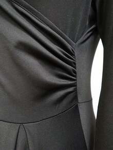 大码女式优雅超长裹身裙，腰部收紧，日常穿着 - 黑色 - 查看 3