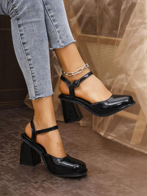 Damskie sandały na grubym obcasie z odkrytym obcasem i zamkniętymi palcami, modne uniwersalne czarne buty typu Mary Jane