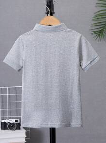 儿童短袖纯色T恤，时尚休闲Polo衫，男女童皆宜，校园风Polo衫，修身设计，弹力面料，凸显瘦削儿童的贴身效果，建议偏瘦儿童选择大一码，穿着更宽松舒适，适合休闲外出和聚会。 - 淺灰色 - 查看 3