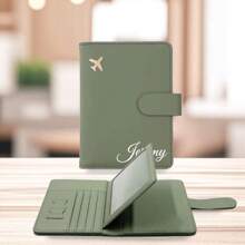 Porta-passaporte personalizado, Porta-passaporte de Couro, Capa de Passaporte com Nome Personalizado, Carteira de Passaporte Personalizada, Presente para Damas de Honra, Presente de Viagem, Carta, Dobrável, Prática, Versátil, Multifuncional, Portátil, Vintage, Fofa, Colorida, Estilo Y2K, Vibes de Férias/Férias, Minimalista, Cor Sólida, Personalizada, Única, Customizada, Presentes Ideais para Ele, Presentes Ideais para Ela, Mulheres, Novatos e Trabalhadores de Colarinho Branco, Crianças, Amigos, Família, Namorada, Namorado, Dela, Para Ar Livre/Saídas/Viagens/Caminhada/Estádio/Esportes/Escalada, Para Negócios/Transporte/Trabalho/Escritório, Acessórios de Viagem