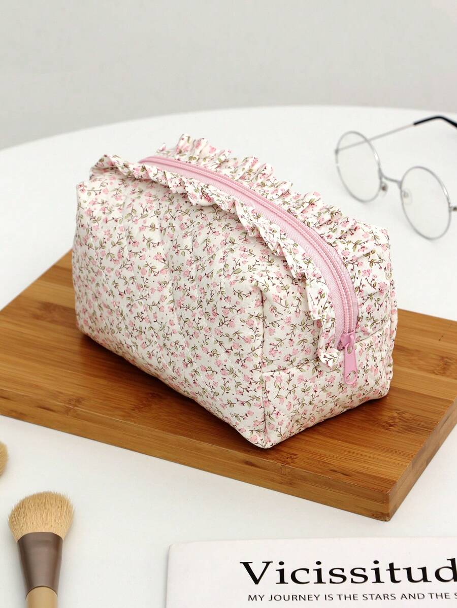 1 pieza Bolsa de maquillaje rellena de encaje plisado con rosa rosa, bolsa de cosméticos portátil para viajes, diseño con cremallera de apertura grande. Forro de tela a cuadros rosa, bolsa de aseo, bolsa de almacenamiento de joyas. Puede guardar cosméticos, lápiz labial, joyas, toallas sanitarias, almohadillas, cambio, auriculares. Esta es una bolsa de maquillaje linda y una bolsa de almacenamiento de artículos de tocador adecuada para mujeres, niñas, adolescentes, estudiantes. Regalos de cumpleaños, regalos festivos. Suministros escolares, artículos de viaje esenciales, bolsa de maquillaje, regalos de invierno para mujeres, organizador de maquillaje, almacenamiento de maquillaje