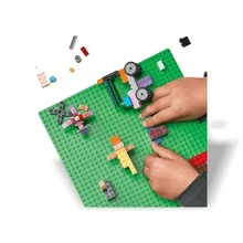 LEGO Classic® Green Building Board BOYS FIRST 11023