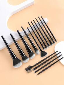 Bộ cọ trang điểm chuyên nghiệp 25/24/15 chiếc, bao gồm 15 cọ trang điểm đa năng: Cọ phấn phủ, Cọ nền, Cọ bắt sáng, Cọ phấn mắt, Cọ lông mày, Cọ môi, v.v. Dụng cụ làm đẹp mềm mại và thân thiện với da, Có bông phấn hình tam giác, Đệm khí ngón tay cái nhỏ, Mút trang điểm hình giọt nước lớn, Mút trang điểm nhỏ, Băng đô và vòng tay giặt, Bát giặt, Bộ trang điểm du lịch di động, Bộ trang điểm quà tặng Giáng sinh, Bộ cọ hoàn chỉnh, Bộ cọ trang điểm, Bộ trang điểm hoàn chỉnh, Bộ cọ, Bộ cọ trang điểm, Bộ quà tặng trang điểm - màu đen - Xem 13