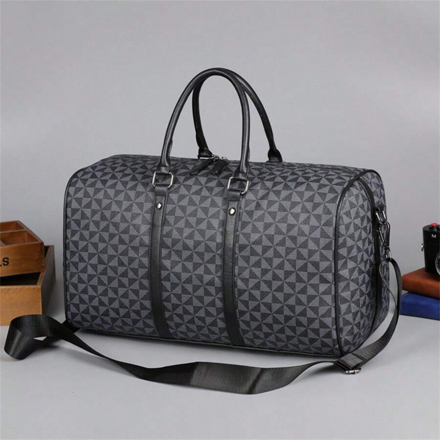 1pc Skull Print PU Leather Travel Bag Handbag Large Capacity Gym Bag With Luggage Tag, Suitable For Men, Women Fitness, Yoga, Sports, Outdoor Hiking, Spring/Summer Bags For Travel Large Tote Bag - Black - View 1