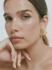 Aretes de acero inoxidable con diseño geométrico triangular de estilo metálico simple, elegante joyería de moda para damas como regalo del Día de San Valentín