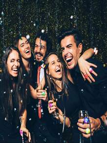 5/10 piezas Anillos de gel suave con LED, anillos luminosos con forma de fresa, excelentes para fiestas, cumpleaños, San Valentín, Año Nuevo, carnaval, decoración del hogar, juguetes, luces LED intermitentes, artículos luminosos. Adecuado para bodas, discotecas, bares, conciertos, regalos creativos para hombres, festivales, San Valentín, festivales de música, fiestas de club (Nota: surtido aleatorio) - Multicolor - Ver 6