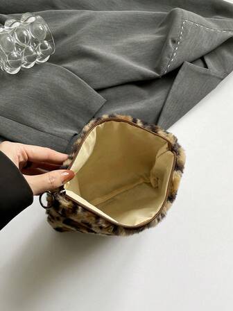 Leopard Print Fuzzy Women's Furry Clutch Bag Fluffy Pouch Gifts Valentines For Women Wallet Mini Wallet Purse Wallet Coin Wallet
