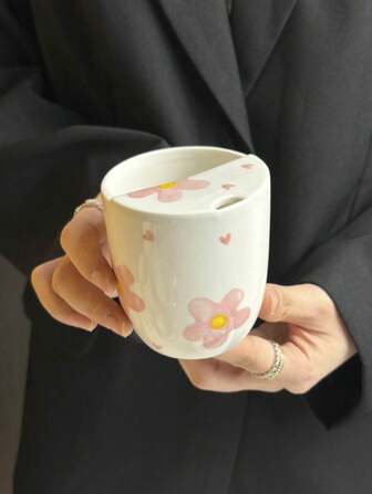 1pc Ins风格陶瓷心形花朵马克杯，Ditsy Floral Heart镂空陶瓷杯，家用下午茶咖啡杯，茶杯，果汁冷饮杯，早餐牛奶杯，办公室水杯，情侣杯
