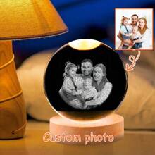 1 peça, luz noturna de bola de cristal LED personalizada - lâmpada fotográfica personalizada para decoração de casa e escritório | Presente ideal para casais, pais e entes queridos em ocasiões especiais, bola de cristal com foto personalizada, luz noturna com foto personalizada, dia dos namorados, decoração para o dia dos namorados, antimofo, elegante, adorável, colorido, personalizado, único. Presentes ideais para amigos, filho, filha, estudantes, trabalhadores, crianças, escola, casa, escritório, aniversário, formatura, renovação da casa, multifuncional, durável, ornamental, reutilizável, requintado, elegante, de alta qualidade, colorido, moderno, personalizado, personalizado, único, presentes ideais para ele, presentes ideais para ela, namorado, pai, namorada, mãe, família, amigos, sala de chá, casa, jardim, escritório, para aniversários, para o dia dos namorados, para o dia das mães, para aniversários, para o dia dos pais, para formatura, para casamentos, para inauguração de casa.