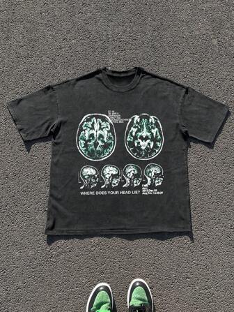 Vintage-Style Printed Snowflake Design Men's T-Shirt